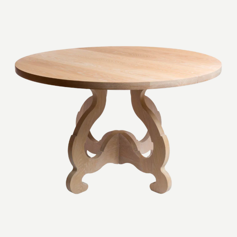 Gustave Round Table